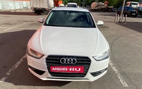 Audi A4, 2012 год, 1 270 000 рублей, 2 фотография