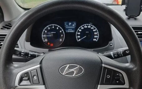 Hyundai Solaris II рестайлинг, 2011 год, 850 000 рублей, 10 фотография