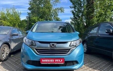 Honda Freed II, 2017 год, 1 390 000 рублей, 1 фотография