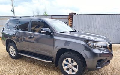 Toyota Land Cruiser Prado 150 рестайлинг 2, 2022 год, 7 450 000 рублей, 1 фотография