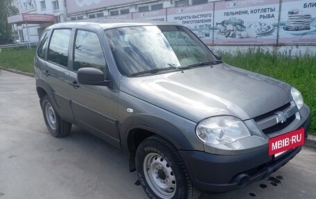 Chevrolet Niva I рестайлинг, 2019 год, 760 000 рублей, 3 фотография