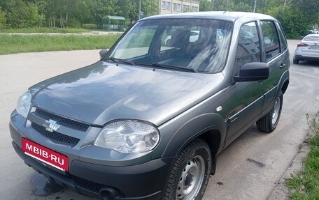 Chevrolet Niva I рестайлинг, 2019 год, 760 000 рублей, 4 фотография