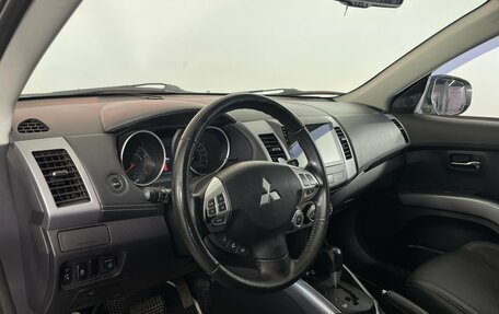 Mitsubishi Outlander III рестайлинг 3, 2012 год, 1 152 000 рублей, 10 фотография