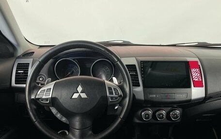 Mitsubishi Outlander III рестайлинг 3, 2012 год, 1 152 000 рублей, 13 фотография