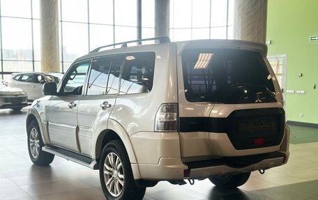 Mitsubishi Pajero IV, 2017 год, 3 900 000 рублей, 6 фотография