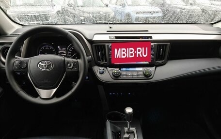 Toyota RAV4, 2019 год, 3 150 000 рублей, 22 фотография