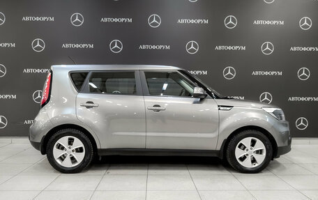 KIA Soul II рестайлинг, 2019 год, 1 545 000 рублей, 4 фотография