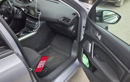 Peugeot 308 II, 2018 год, 1 250 000 рублей, 9 фотография