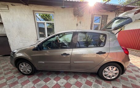 Renault Clio III, 2009 год, 500 000 рублей, 2 фотография