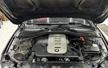 BMW 5 серия, 2004 год, 700 000 рублей, 8 фотография