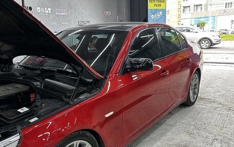 BMW 5 серия, 2004 год, 700 000 рублей, 9 фотография