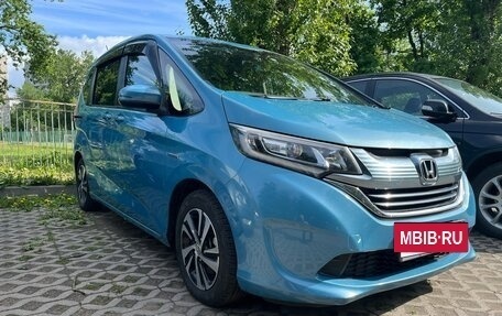 Honda Freed II, 2017 год, 1 390 000 рублей, 2 фотография