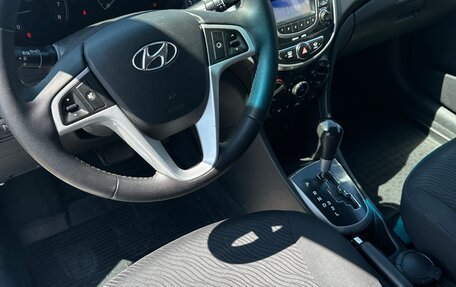 Hyundai Solaris II рестайлинг, 2013 год, 865 000 рублей, 12 фотография