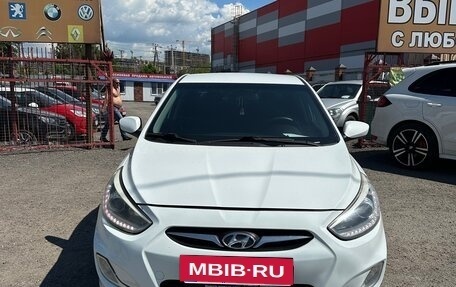 Hyundai Solaris II рестайлинг, 2013 год, 865 000 рублей, 16 фотография