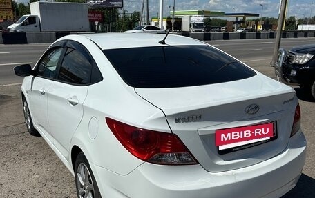 Hyundai Solaris II рестайлинг, 2013 год, 865 000 рублей, 18 фотография