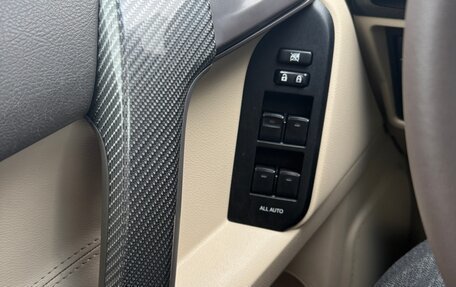 Toyota Land Cruiser Prado 150 рестайлинг 2, 2020 год, 5 900 000 рублей, 10 фотография