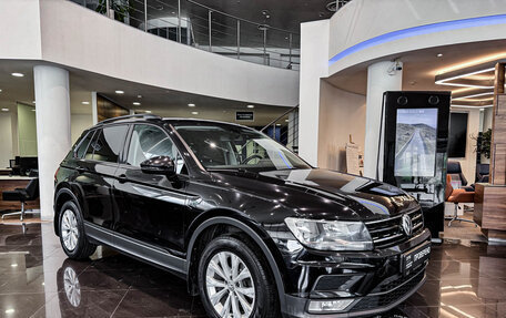 Volkswagen Tiguan II, 2017 год, 2 097 000 рублей, 3 фотография
