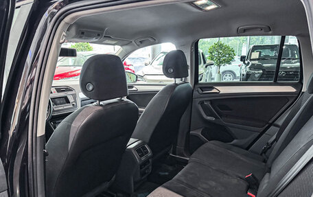Volkswagen Tiguan II, 2017 год, 2 097 000 рублей, 15 фотография