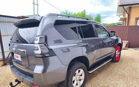 Toyota Land Cruiser Prado 150 рестайлинг 2, 2022 год, 7 450 000 рублей, 2 фотография
