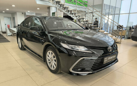 Toyota Camry, 2021 год, 2 150 000 рублей, 3 фотография