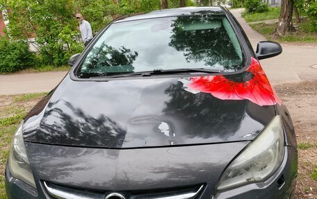 Opel Astra J, 2012 год, 520 000 рублей, 1 фотография