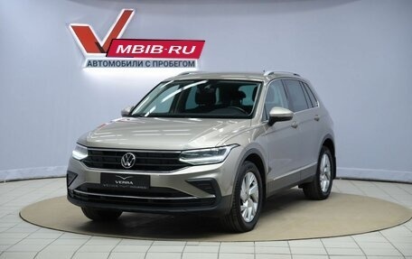 Volkswagen Tiguan II, 2021 год, 2 570 000 рублей, 1 фотография