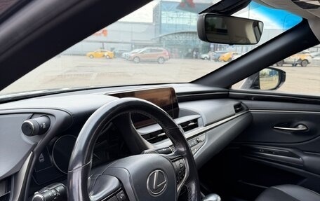 Lexus ES VII, 2020 год, 3 690 000 рублей, 17 фотография