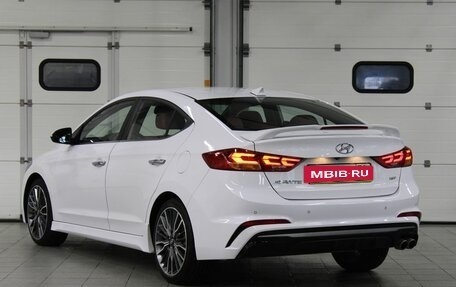 Hyundai Avante, 2018 год, 1 580 000 рублей, 7 фотография