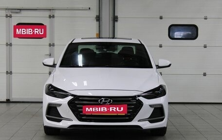 Hyundai Avante, 2018 год, 1 580 000 рублей, 2 фотография