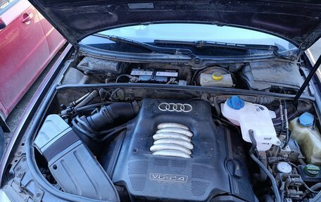 Audi A4, 2003 год, 240 000 рублей, 4 фотография