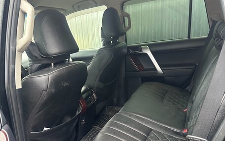 Toyota Land Cruiser Prado 150 рестайлинг 2, 2015 год, 3 300 000 рублей, 6 фотография