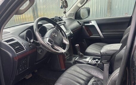 Toyota Land Cruiser Prado 150 рестайлинг 2, 2015 год, 3 300 000 рублей, 5 фотография