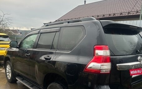 Toyota Land Cruiser Prado 150 рестайлинг 2, 2015 год, 3 300 000 рублей, 2 фотография