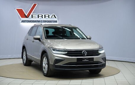 Volkswagen Tiguan II, 2021 год, 2 570 000 рублей, 3 фотография