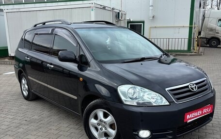 Toyota Ipsum II, 2001 год, 990 000 рублей, 3 фотография