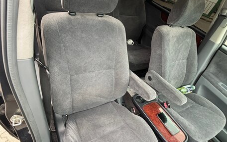 Toyota Ipsum II, 2001 год, 990 000 рублей, 12 фотография