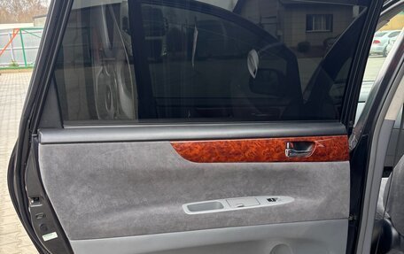 Toyota Ipsum II, 2001 год, 990 000 рублей, 18 фотография