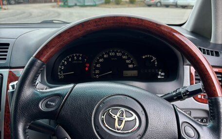 Toyota Ipsum II, 2001 год, 990 000 рублей, 32 фотография