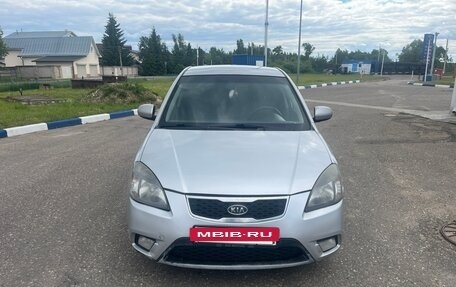 KIA Rio II, 2010 год, 600 000 рублей, 3 фотография