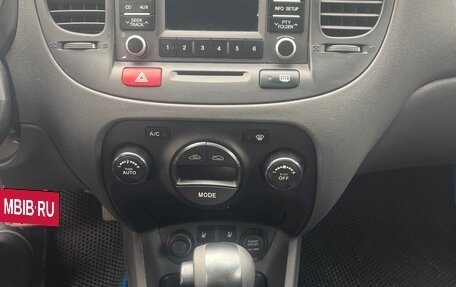 KIA Rio II, 2010 год, 600 000 рублей, 10 фотография