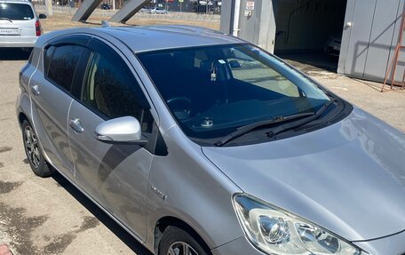 Toyota Aqua I, 2015 год, 890 000 рублей, 3 фотография