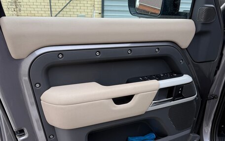Land Rover Defender II, 2020 год, 4 499 999 рублей, 12 фотография
