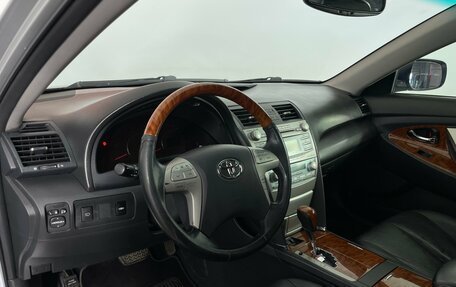 Toyota Camry, 2008 год, 1 030 000 рублей, 10 фотография