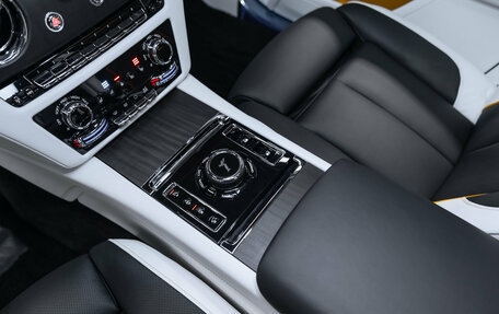 Rolls-Royce Ghost Series II рестайлинг, 2021 год, 35 000 000 рублей, 13 фотография