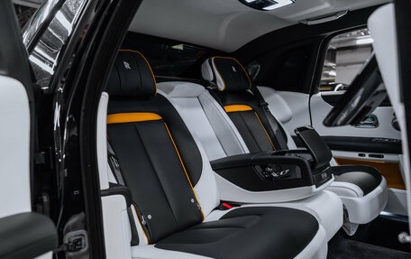 Rolls-Royce Ghost Series II рестайлинг, 2021 год, 35 000 000 рублей, 21 фотография