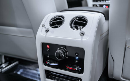 Rolls-Royce Ghost Series II рестайлинг, 2021 год, 35 000 000 рублей, 28 фотография