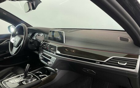 BMW 7 серия, 2017 год, 2 249 000 рублей, 11 фотография