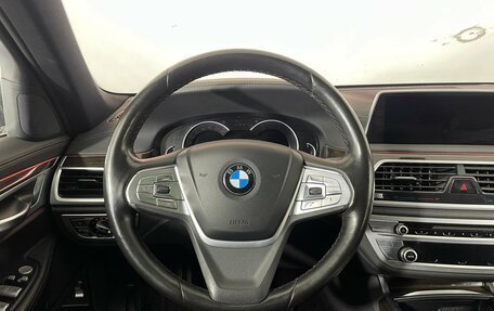 BMW 7 серия, 2017 год, 2 249 000 рублей, 14 фотография