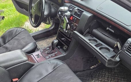 Mercedes-Benz E-Класс, 2000 год, 250 000 рублей, 6 фотография