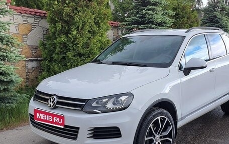Volkswagen Touareg III, 2012 год, 2 350 000 рублей, 1 фотография